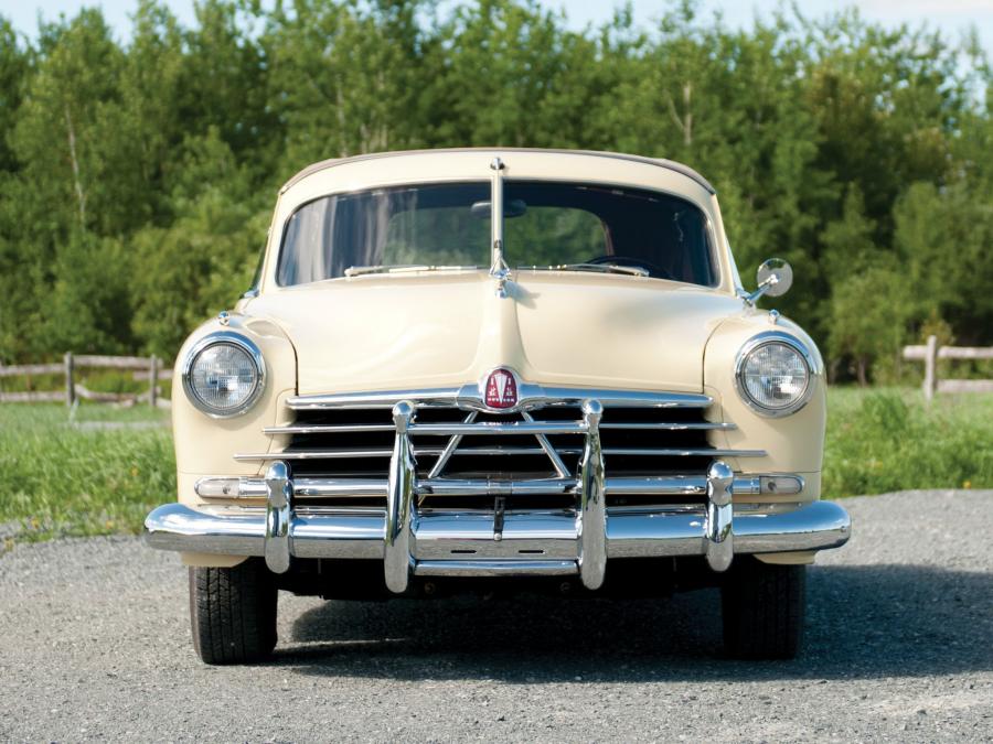  Hudson Custom Commodore Eight Convertible Brougham 1950 года  (фото 18 из 21)